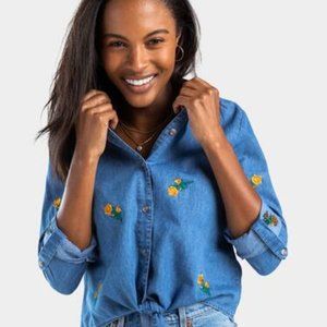 NWT Francesca's Embroidered Floral Button Down Top Size M